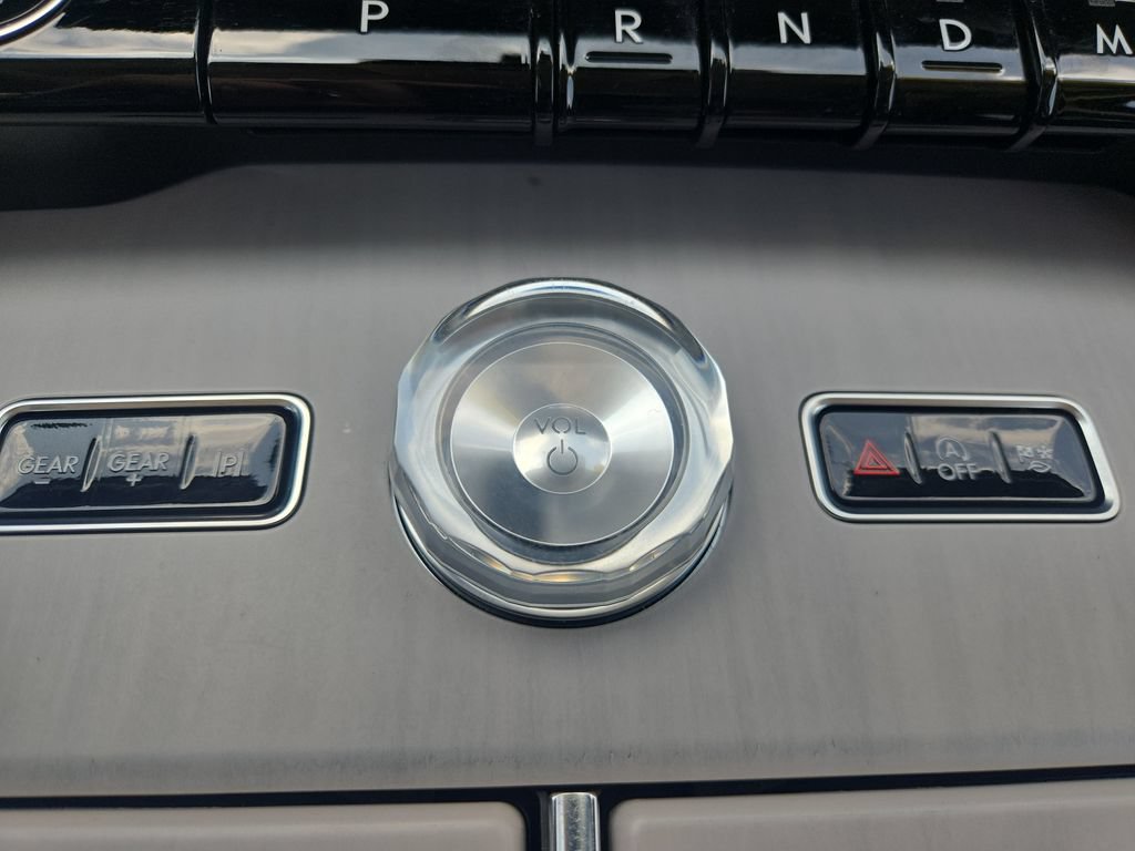 Used 2026 Lincoln Navigator Reserve AWD/4WD image 27