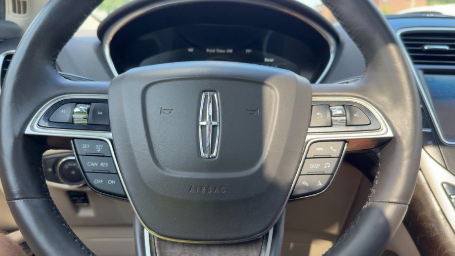 Used 2019 Lincoln Nautilus Reserve AWD/4WD image 21