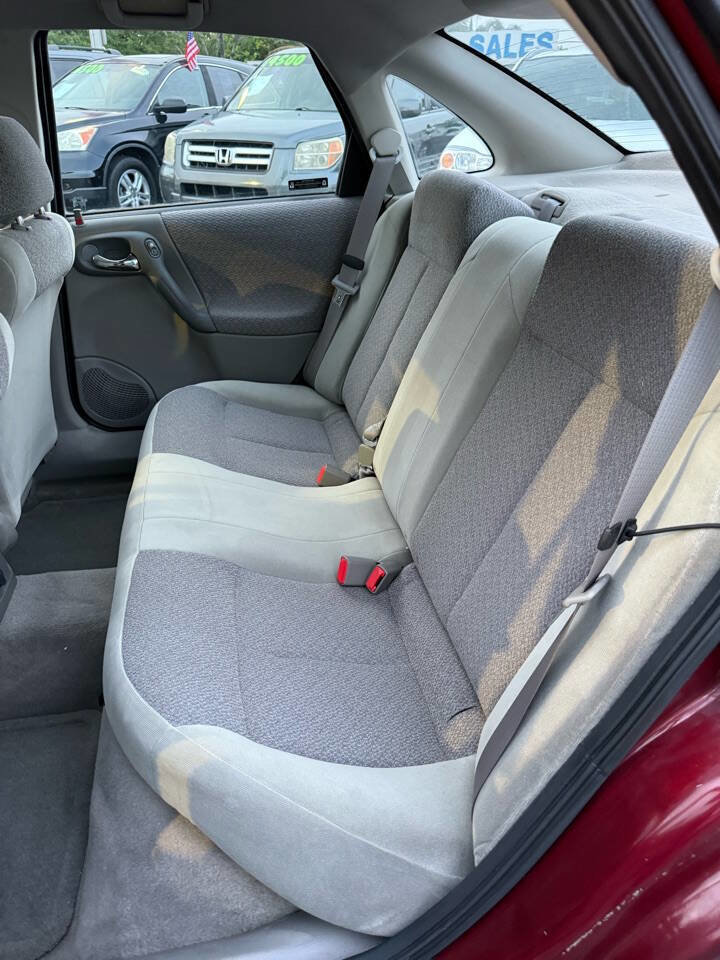 Used 2002 Saturn L-Series L100 w/ Special Edition Pkg image 19