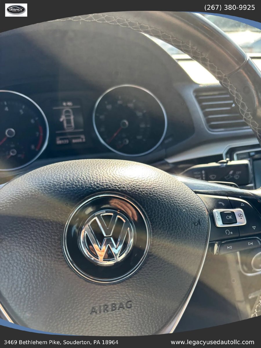 Used 2018 Volkswagen Passat GT FWD image 29