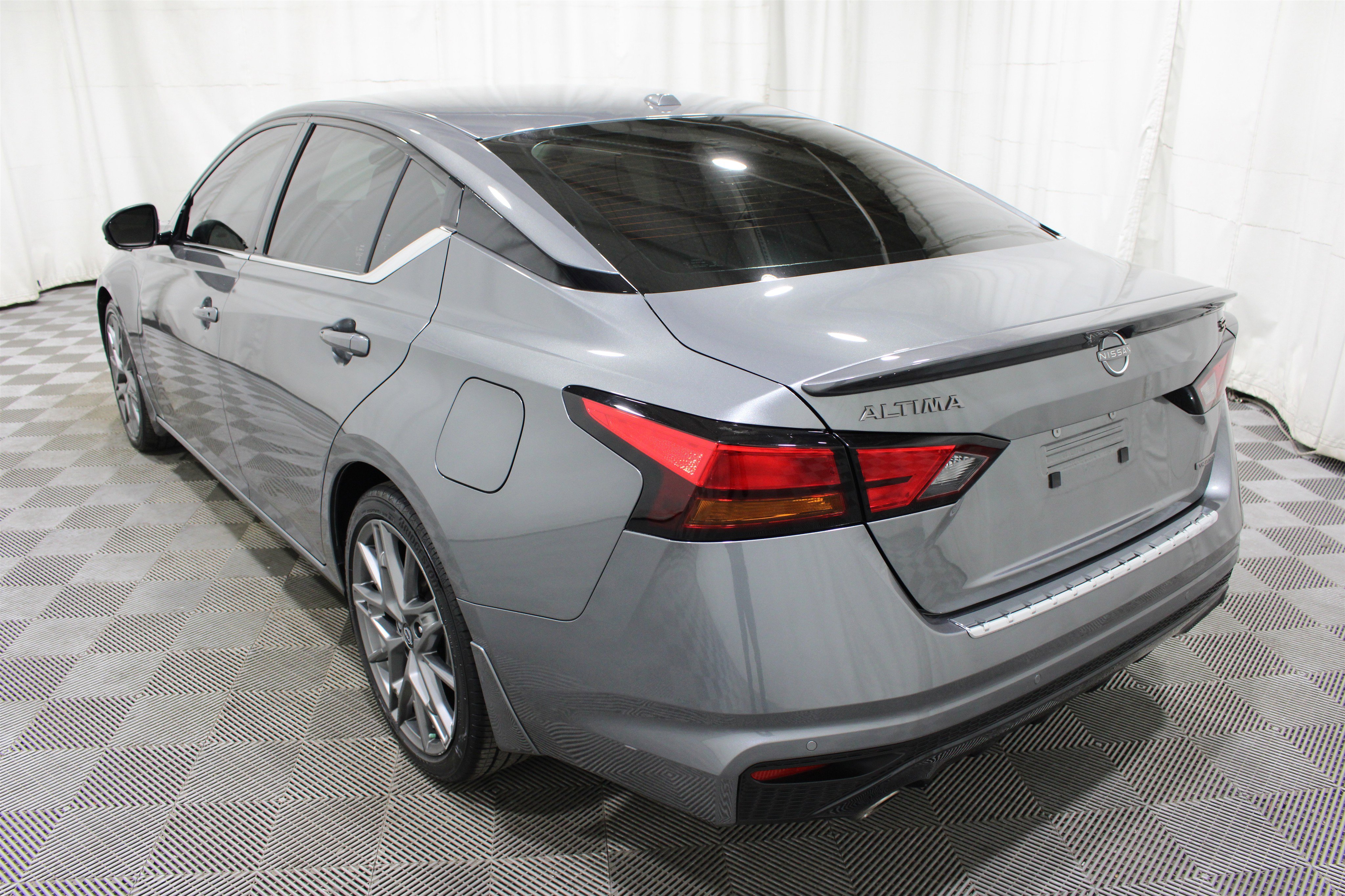 Used 2023 Nissan Altima 2.0 SR image 29