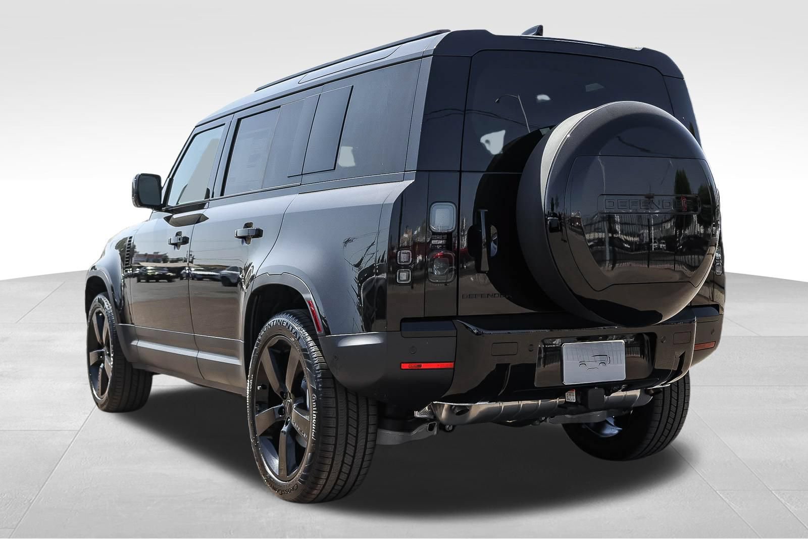 New 2026 Land Rover Defender 110 S AWD/4WD image 7