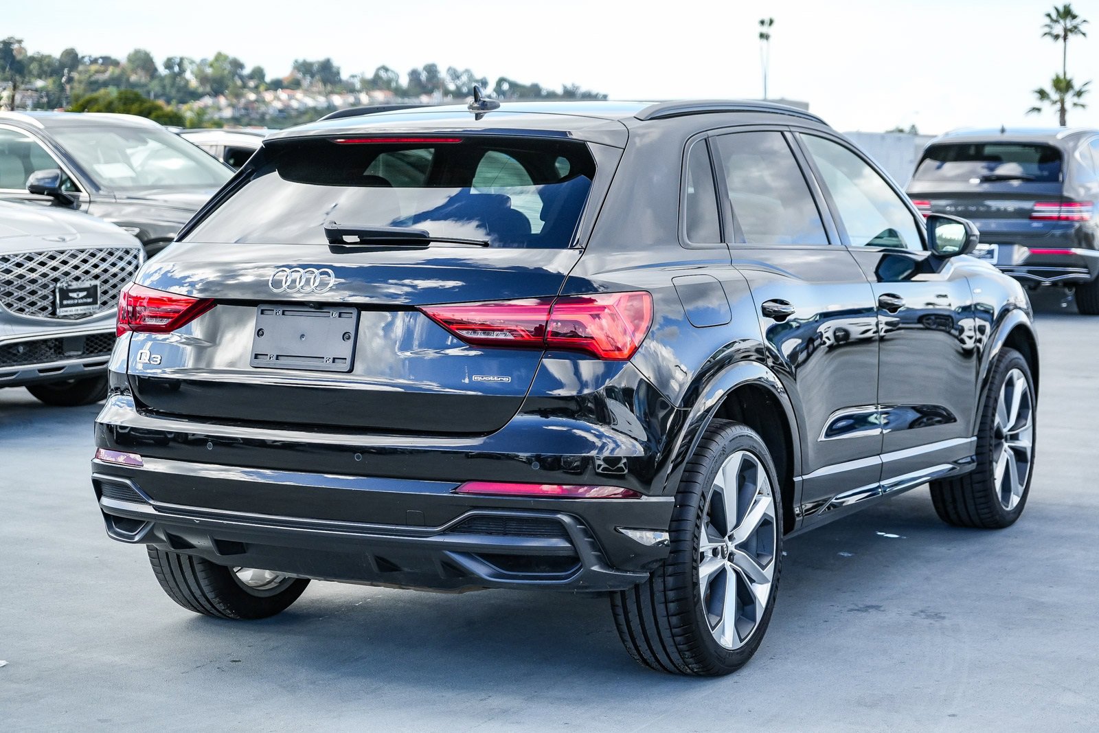 Used 2022 Audi Q3 2.0T Premium Plus image 5