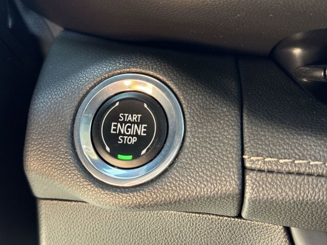 Used 2023 Buick Envision Essence AWD/4WD image 16