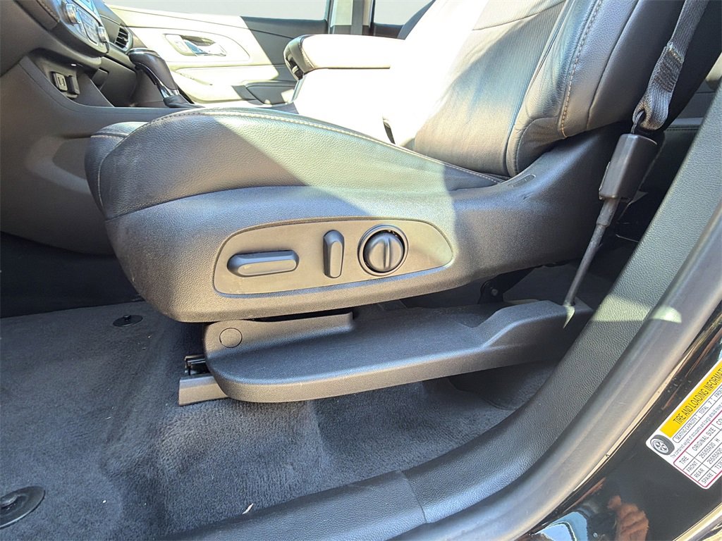 Used 2019 Chevrolet Traverse Premier w/ Redline Edition image 5