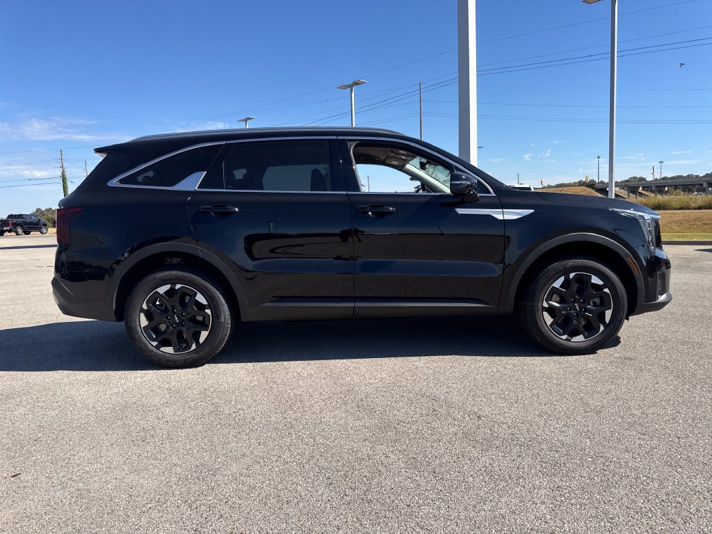 Used 2024 Kia Sorento S AWD/4WD image 7