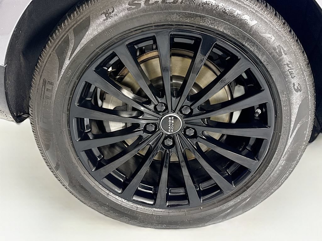 Used 2020 Land Rover Range Rover Sport HSE AWD/4WD image 32