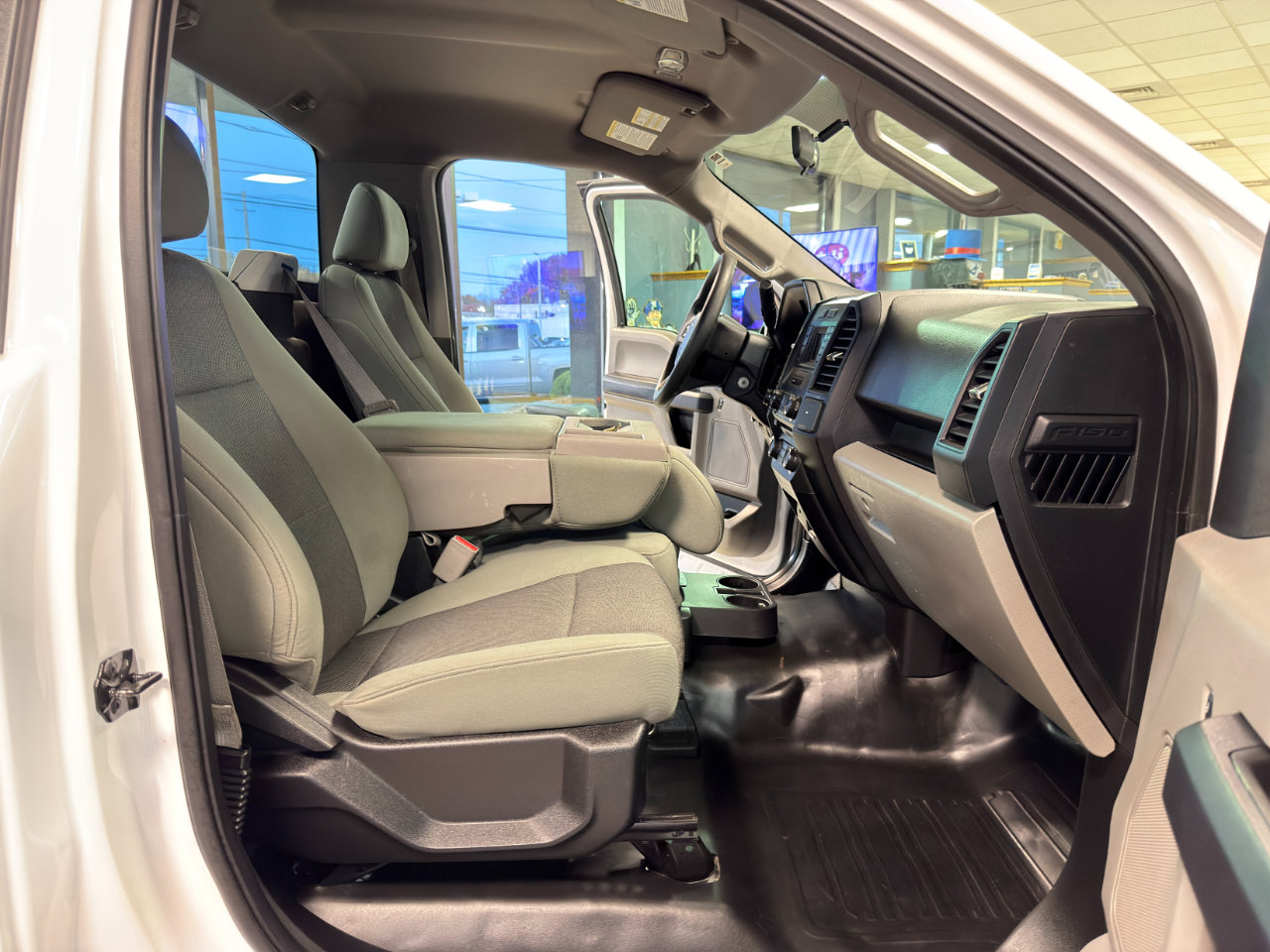 Used 2016 Ford F150 XL w/ Equipment Group 101A Mid image 18