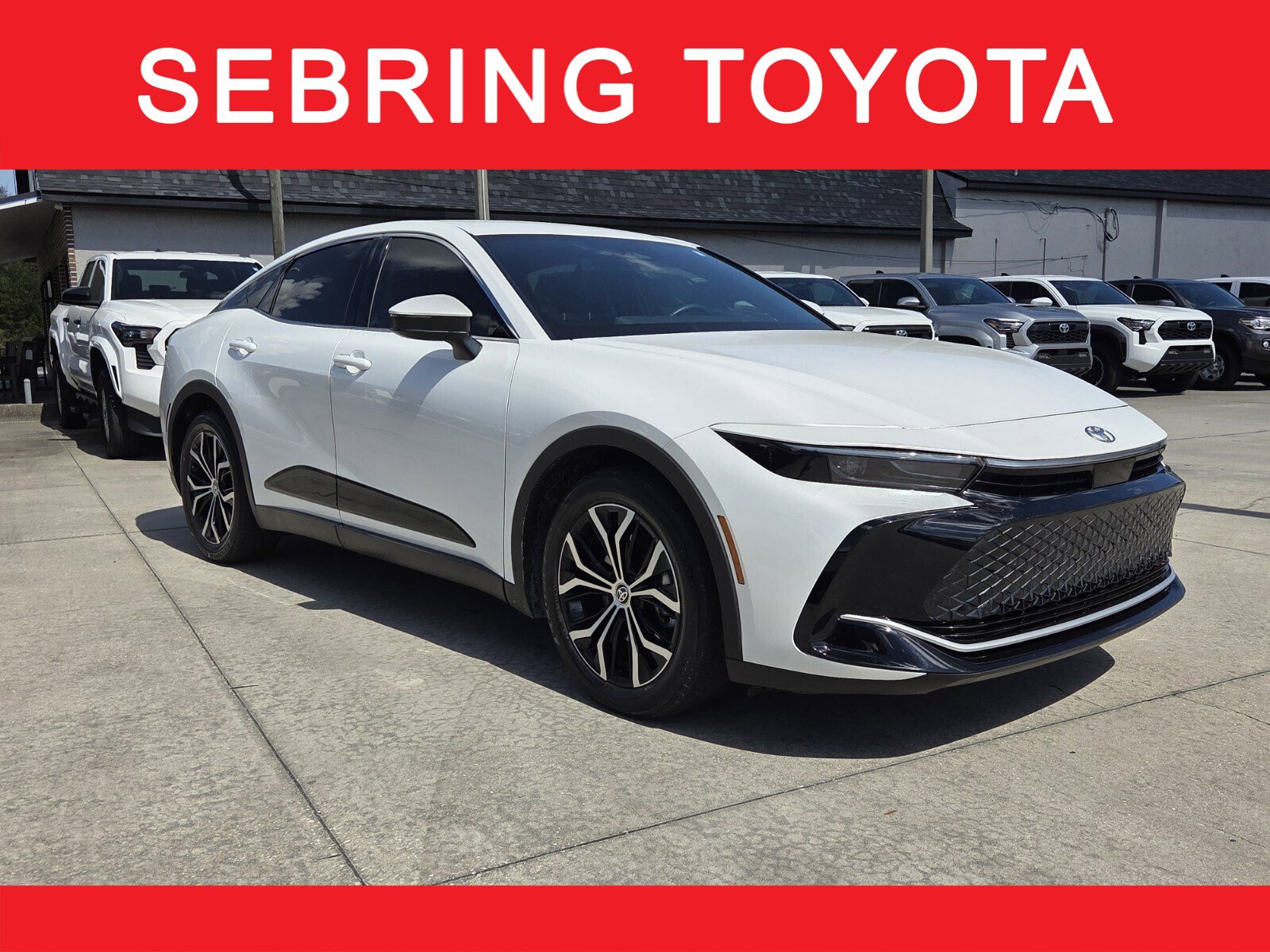 Used 2024 Toyota Crown XLE image 1