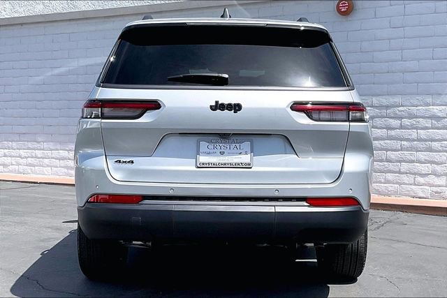 New 2026 Jeep Grand Cherokee L Limited w/ Limited Altitude Package AWD/4WD image 3
