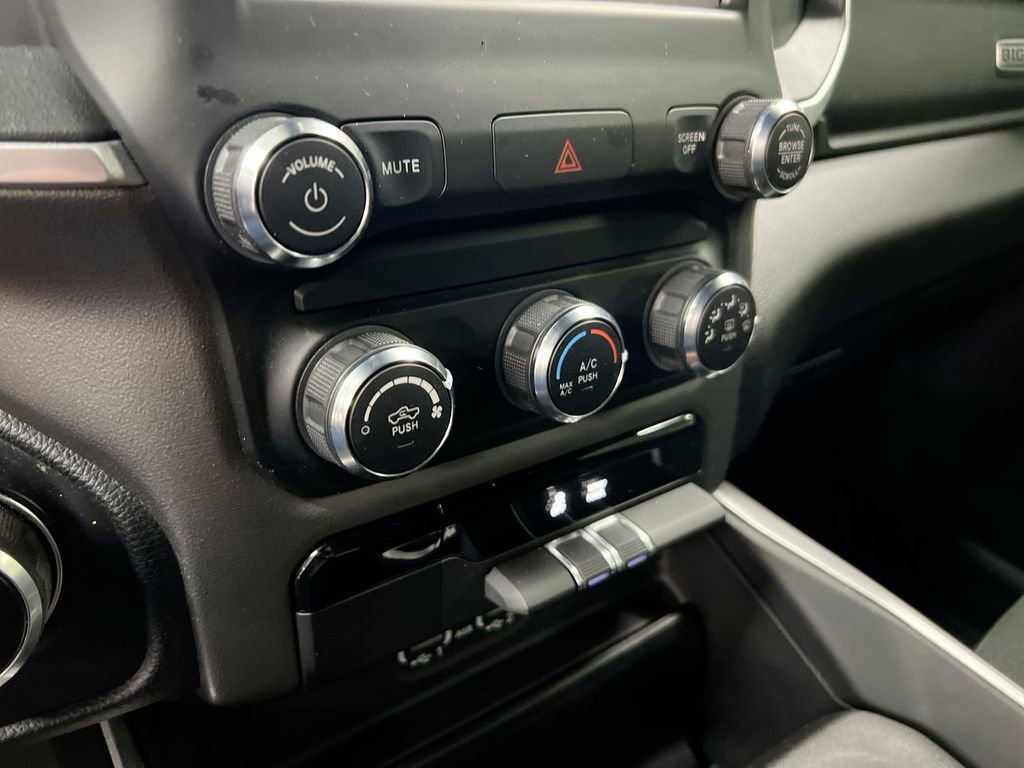 Used 2021 RAM 1500 Big Horn image 15