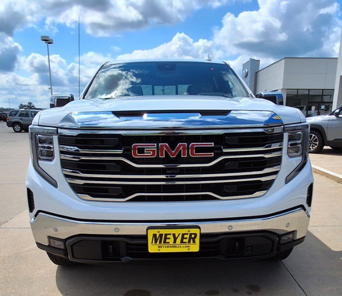 New 2026 GMC Sierra 1500 SLT w/ SLT Premium Plus Package AWD/4WD image 3