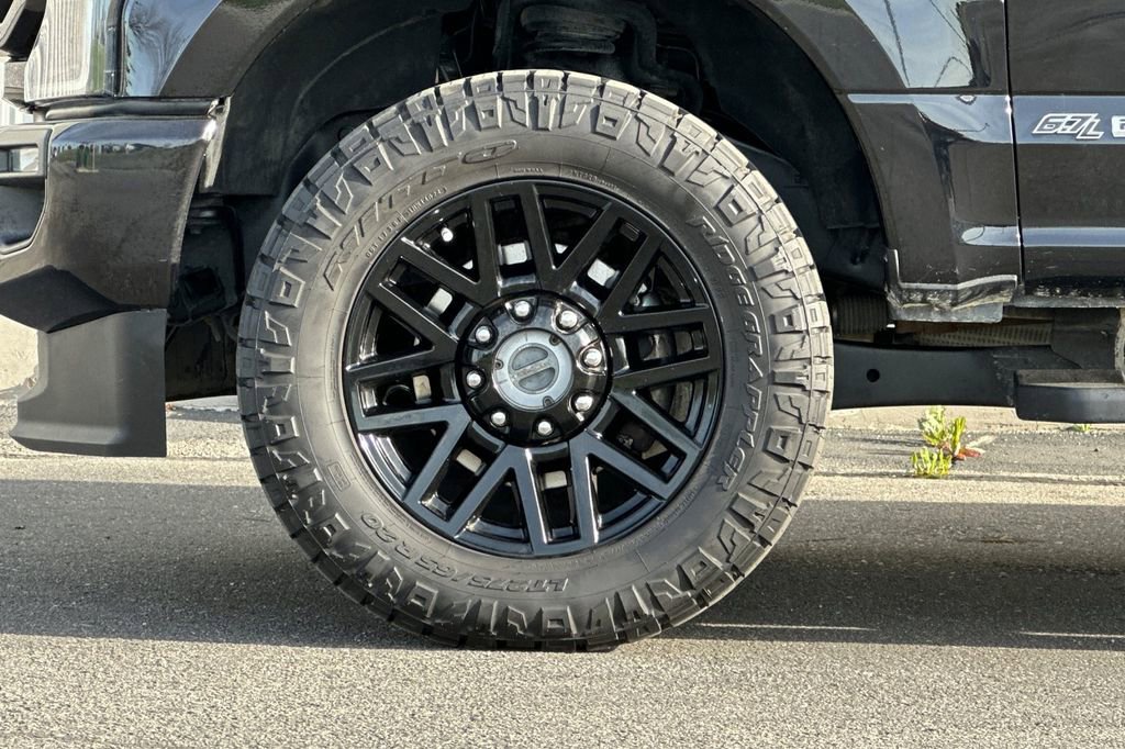 Used 2021 Ford F350 Lariat AWD/4WD image 27