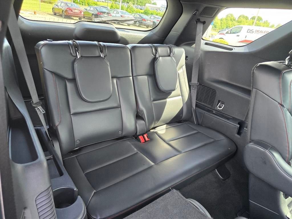 Used 2025 Ford Explorer ST-Line AWD/4WD image 15