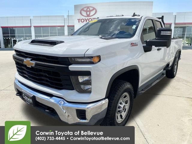 Used 2024 Chevrolet Silverado 3500 W/T image 4