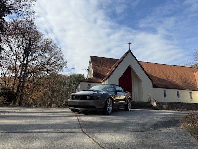 Used 2010 Ford Mustang GT image 5