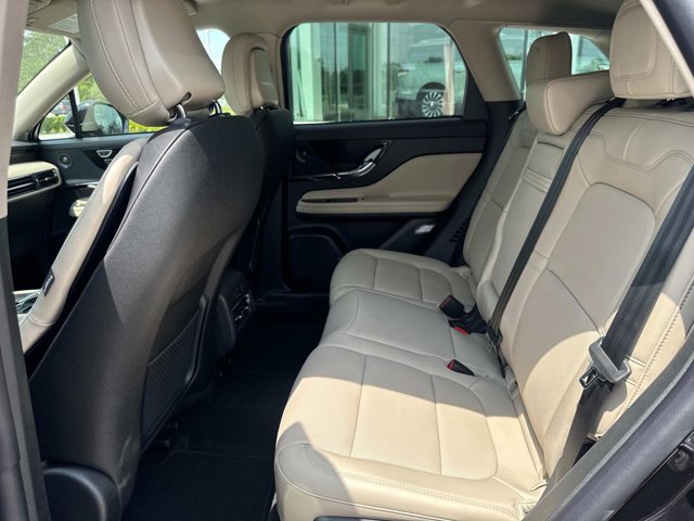 New 2025 Lincoln Corsair Reserve w/ Equipment Group 202A image 14