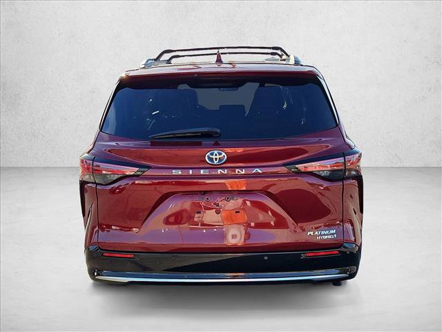 Used 2024 Toyota Sienna Platinum image 7