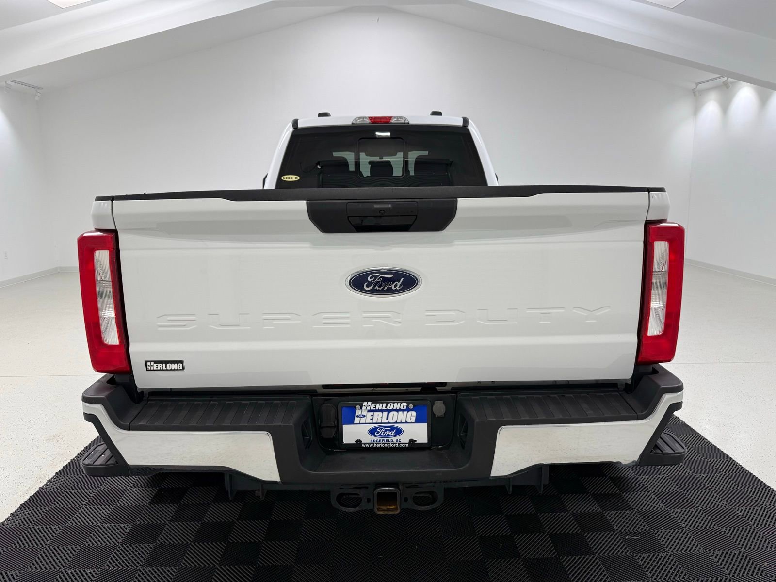 Used 2023 Ford F350 XL w/ FX4 Off-Road Package image 10