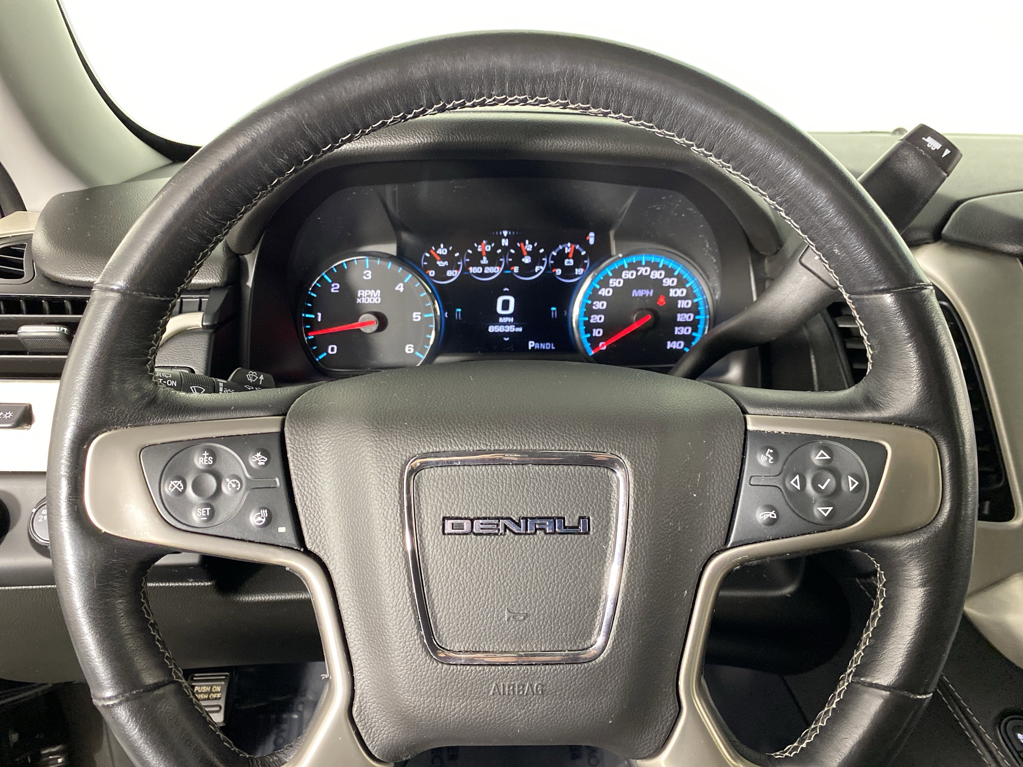 Used 2019 GMC Yukon Denali w/ Denali Ultimate Package image 21
