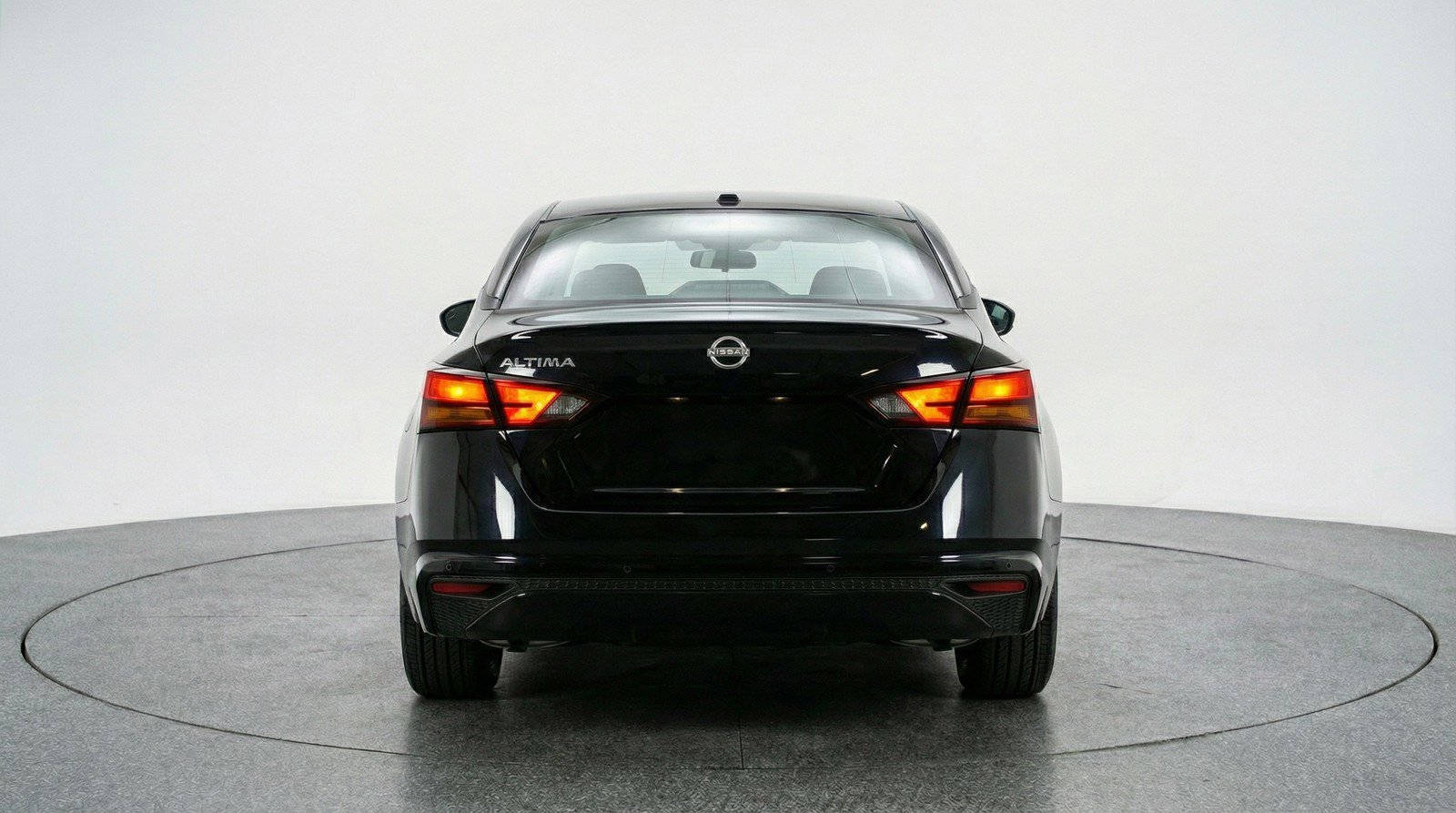 Used 2025 Nissan Altima 2.5 SV image 7