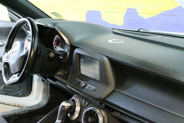 Used 2017 Chevrolet Camaro LT w/ RS Package RWD image 10