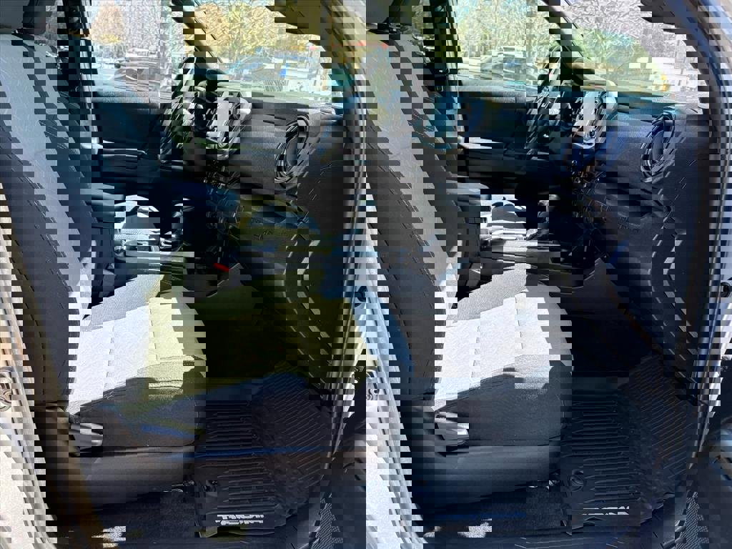 Used 2020 Toyota Tacoma TRD Sport image 16