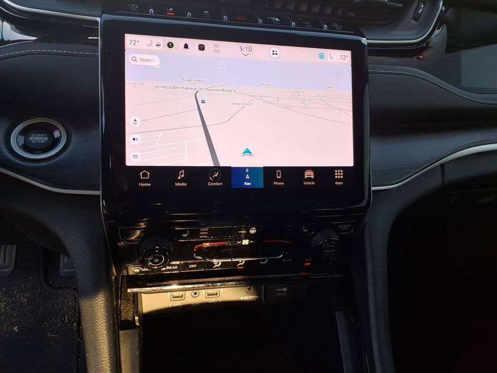 Used 2023 Jeep Grand Cherokee L Limited w/ Black Appearance Package image 15