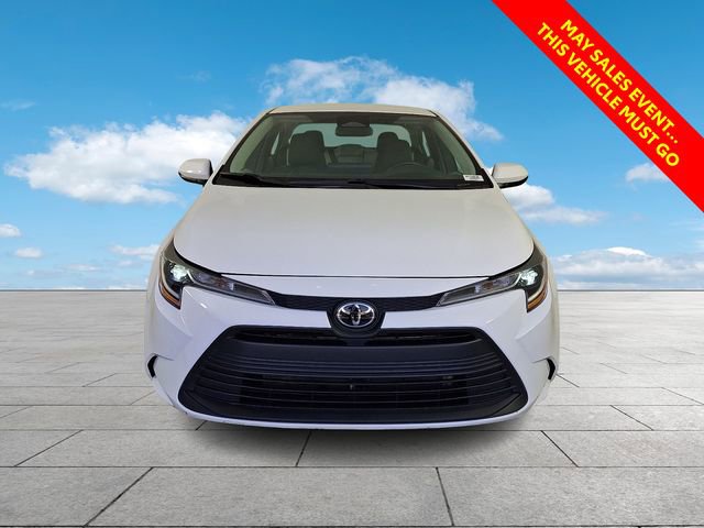 Certified 2025 Toyota Corolla LE FWD image 3
