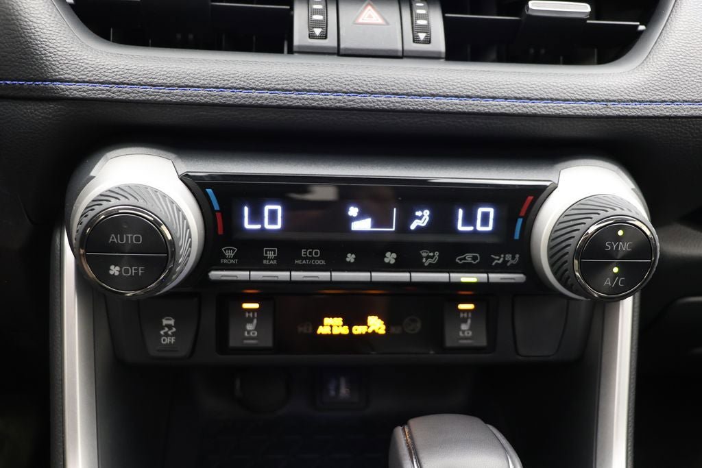 Used 2025 Toyota RAV4 XSE w/ Weather Package AWD/4WD image 22