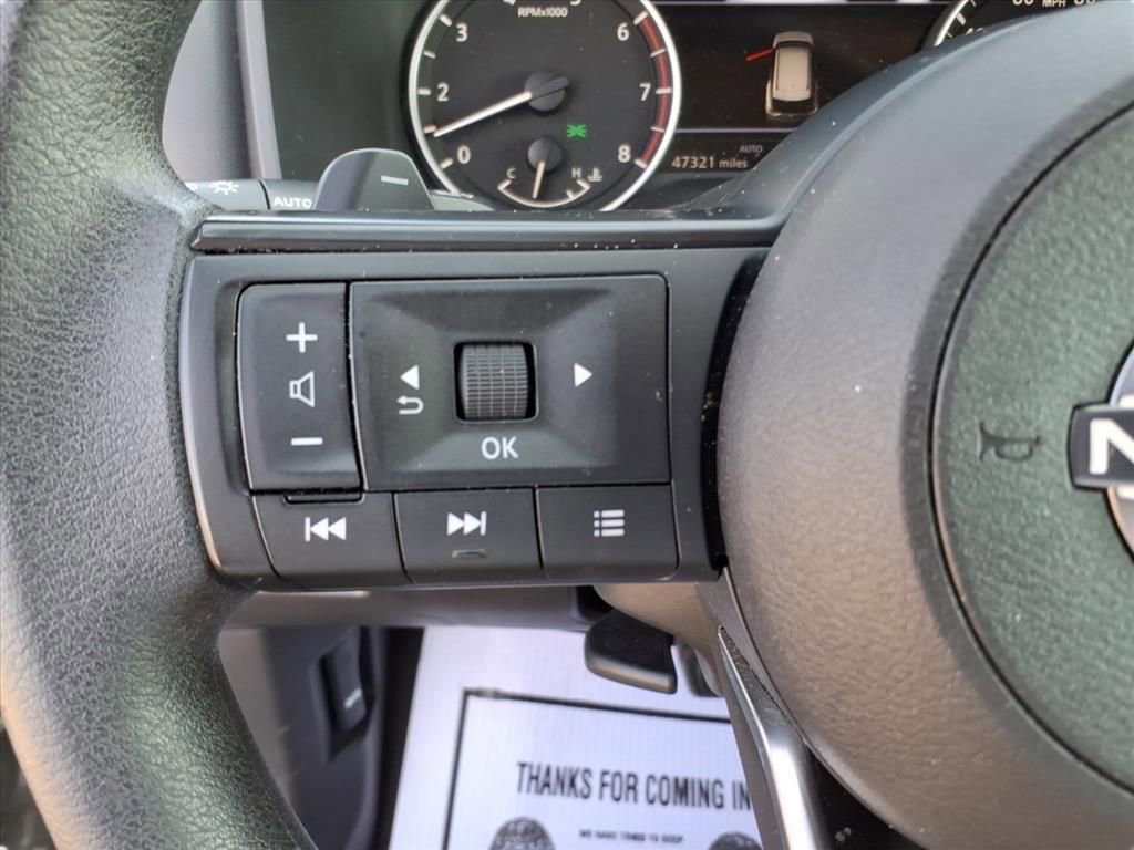 Used 2023 Nissan Rogue S image 22