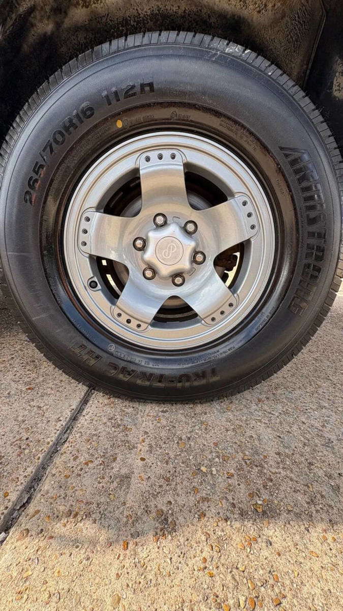 Used 2004 Toyota Sequoia SR5 image 18