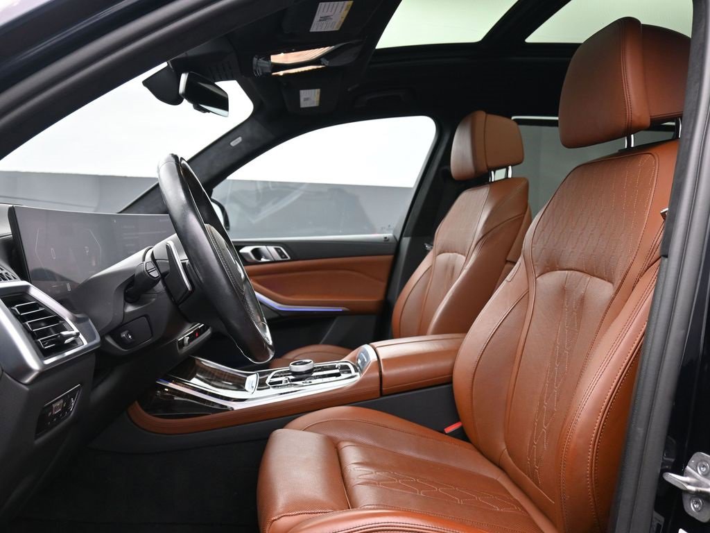 Used 2023 BMW X7 xDrive40i w/ Executive Package image 10