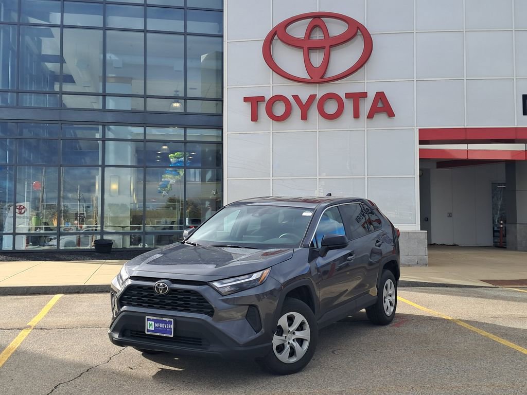 Used 2025 Toyota RAV4 LE image 1