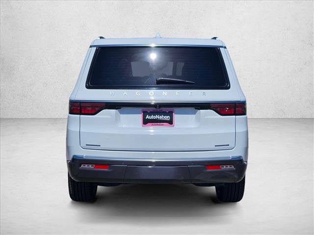 Used 2022 Jeep Wagoneer Series III w/ Premium Group I AWD/4WD image 6