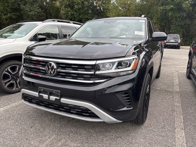 Used 2023 Volkswagen Atlas SE image 2