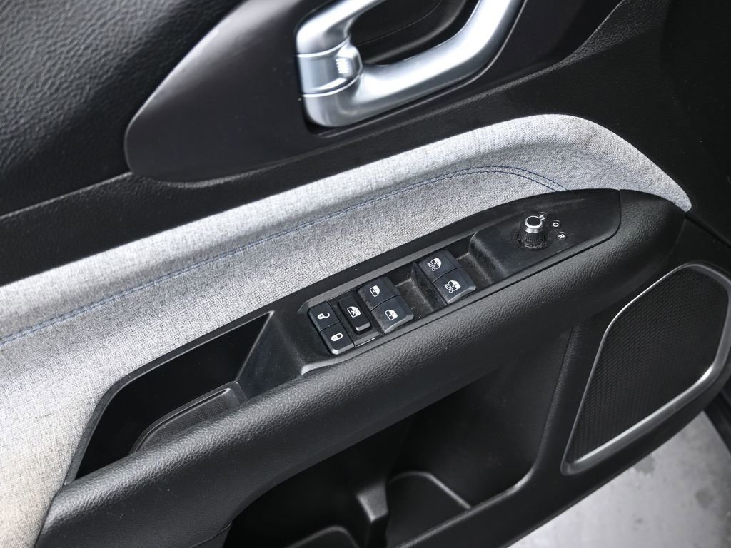 Used 2022 Jeep Compass Latitude w/ Convenience Group image 20