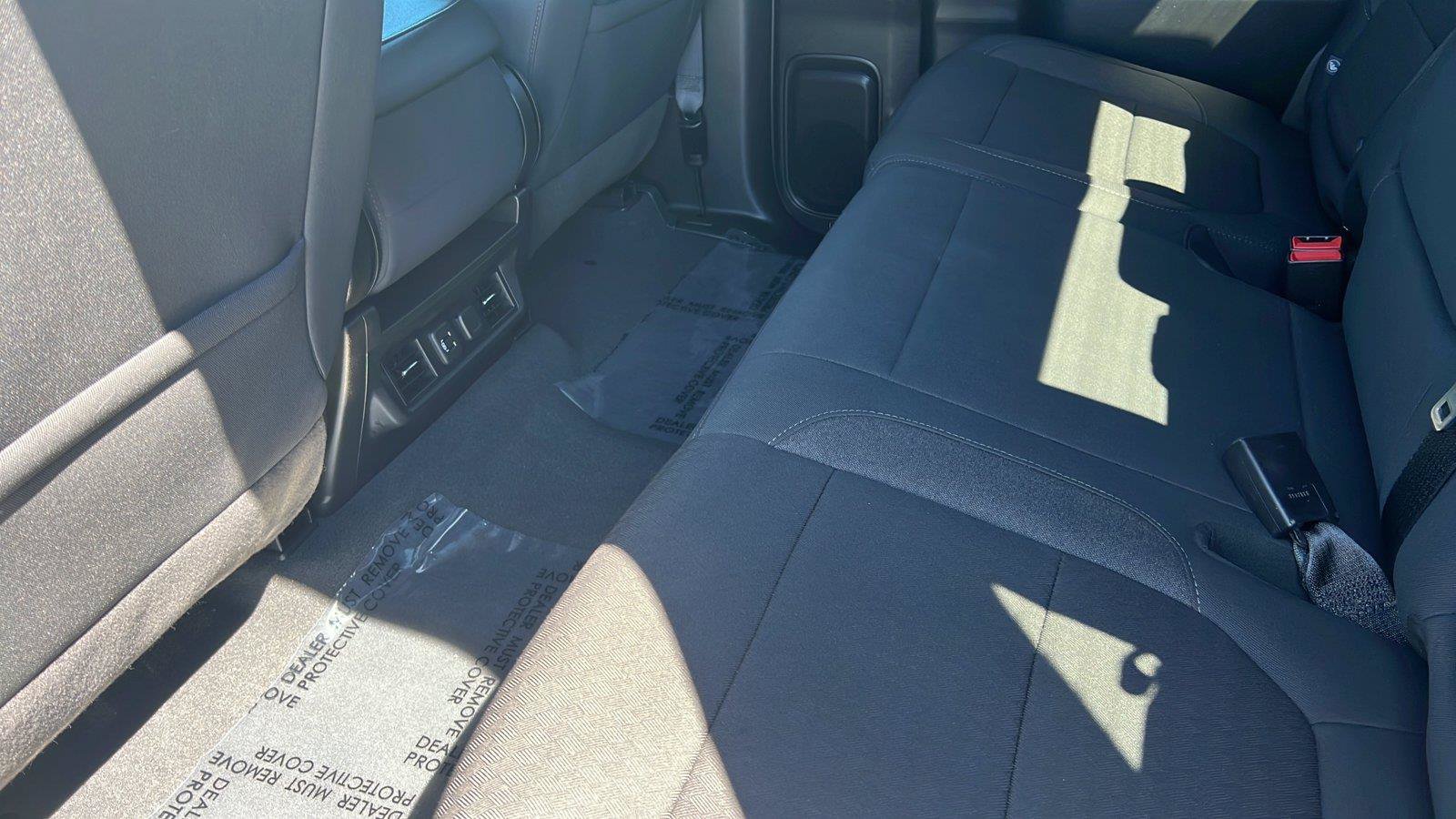 Used 2021 Chevrolet Silverado 1500 RST w/ Z71 Off-Road Package AWD/4WD image 15