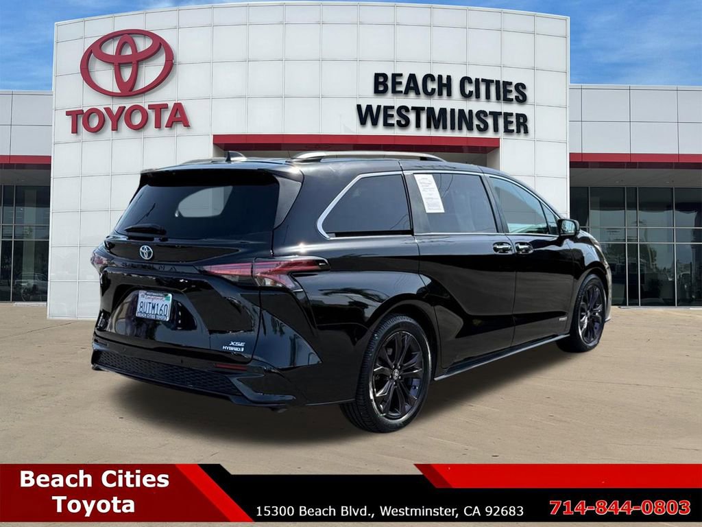 Certified 2021 Toyota Sienna XSE w/ XSE Plus Package FWD image 12