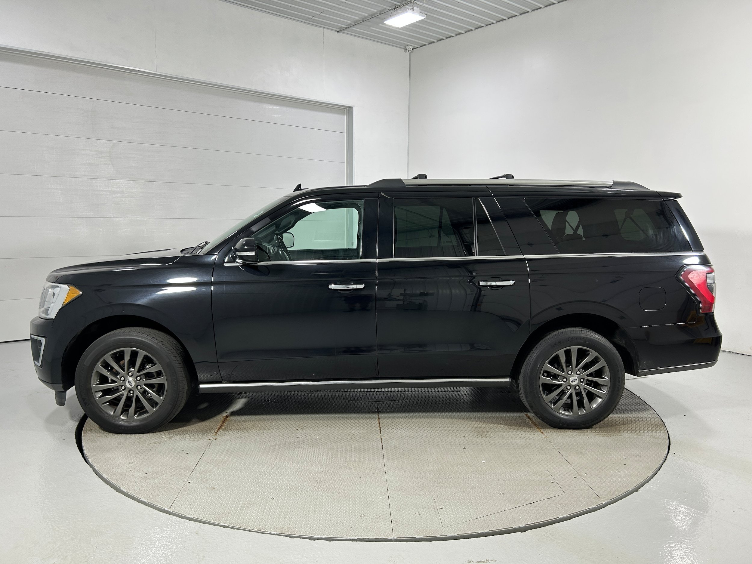 Used 2021 Ford Expedition Max Limited AWD/4WD image 21