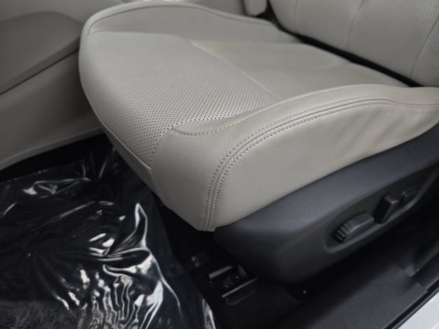Used 2022 Nissan Rogue Sport SL w/ Premium Package FWD image 28
