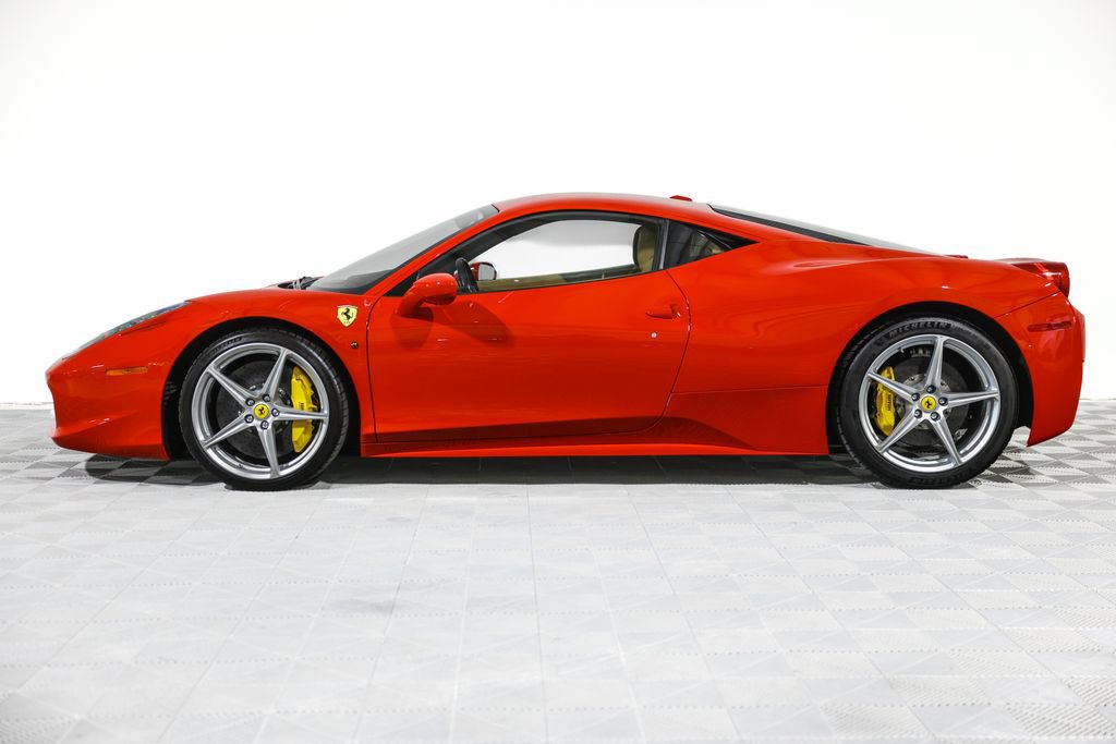Used 2010 Ferrari 458 Italia Coupe RWD image 16