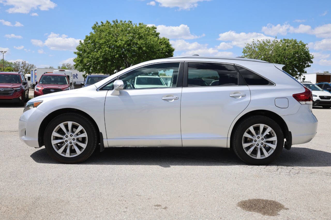 Used 2013 Toyota Venza LE AWD/4WD image 8