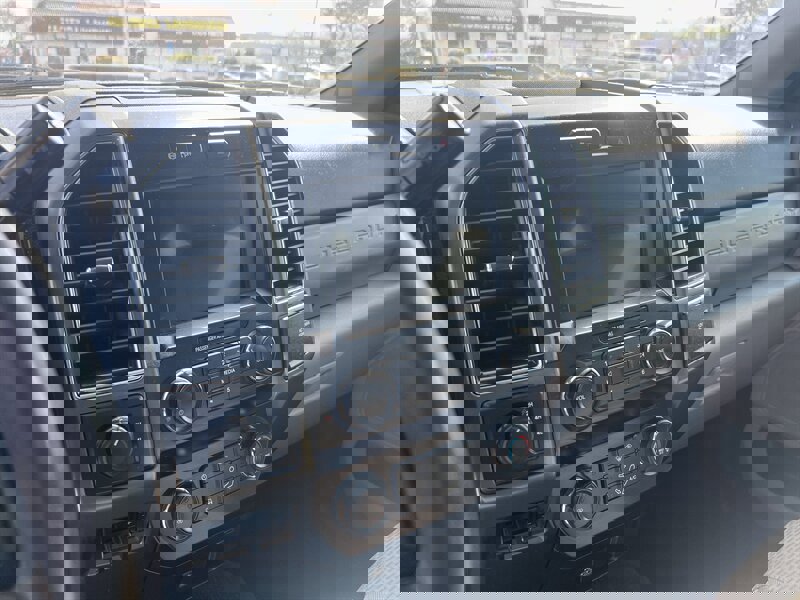 Used 2020 Ford F550 4x4 Crew Cab Super Duty image 16