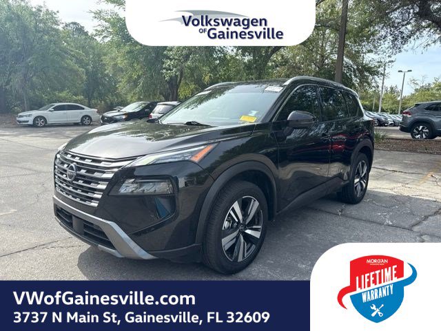 Used 2024 Nissan Rogue SL AWD/4WD image 2