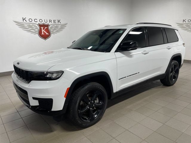 Used 2023 Jeep Grand Cherokee L Laredo AWD/4WD image 3