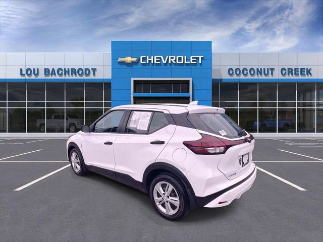 Used 2024 Nissan Kicks S FWD image 3