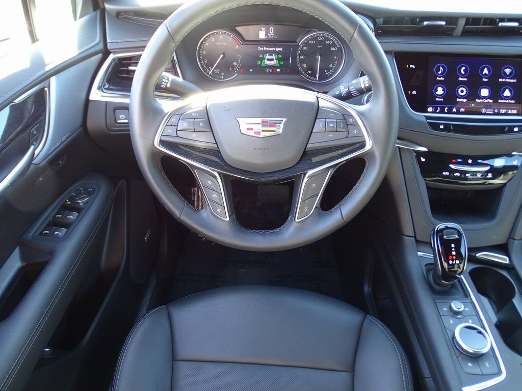 Used 2025 Cadillac XT5 Premium Luxury image 21