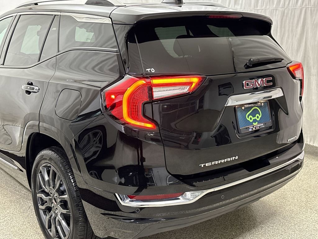 Certified 2023 GMC Terrain Denali w/ Black Diamond Edition image 6