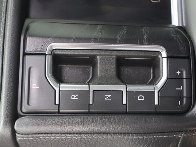 Used 2022 GMC Yukon XL Denali AWD/4WD image 35